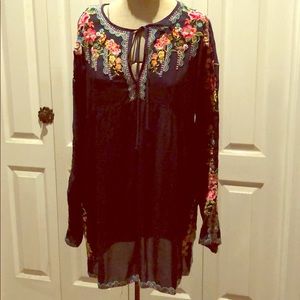Johnny Was embroidered tunic size S